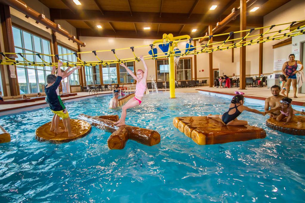 Elkhorn Resort, Spa, And Conference Centre Wasagaming Экстерьер фото