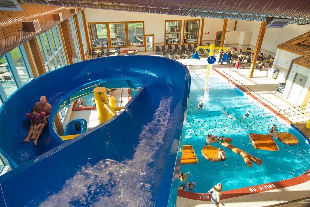 Elkhorn Resort, Spa, And Conference Centre Wasagaming Экстерьер фото