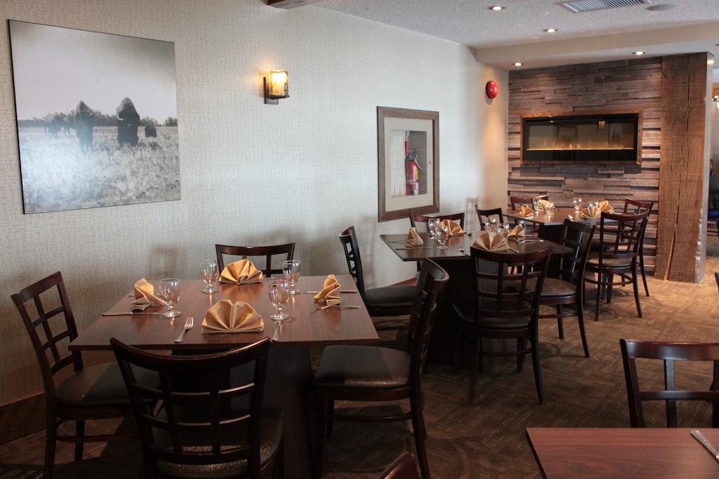 Elkhorn Resort, Spa, And Conference Centre Wasagaming Экстерьер фото