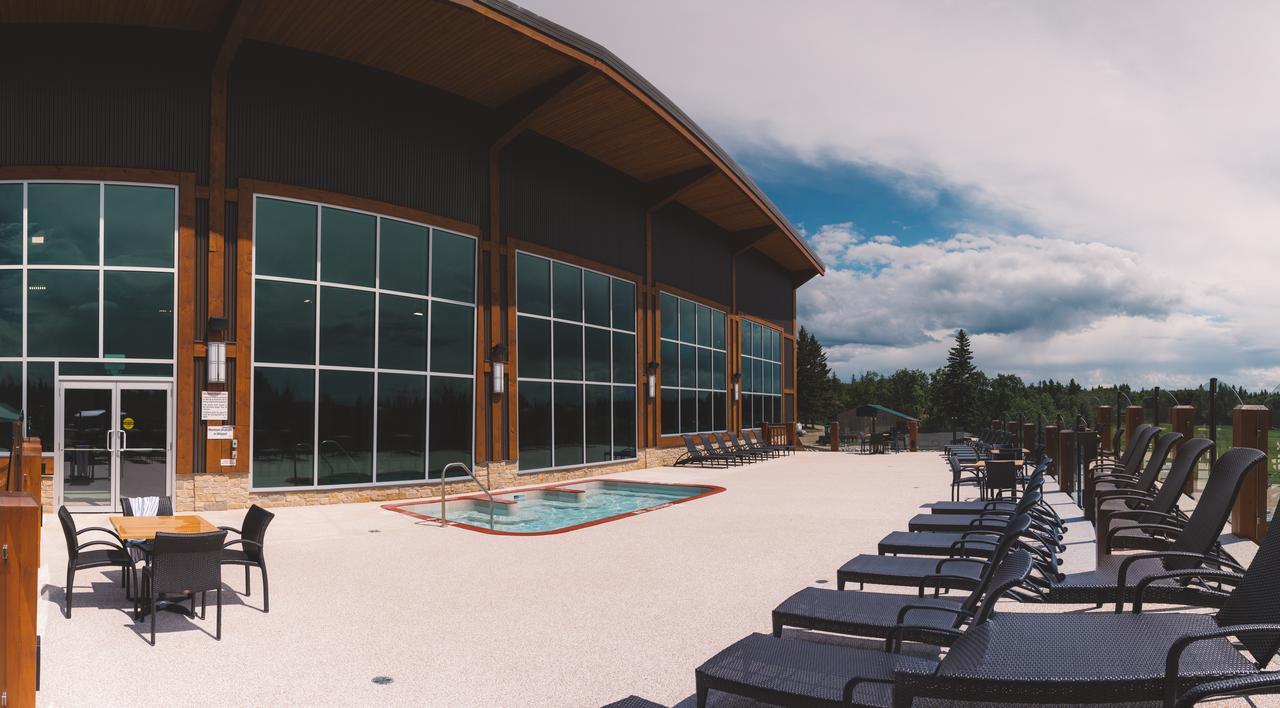 Elkhorn Resort, Spa, And Conference Centre Wasagaming Экстерьер фото